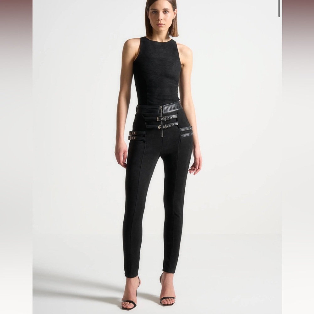 Maniere de voir Suede Buckle Detail Leggings - Black